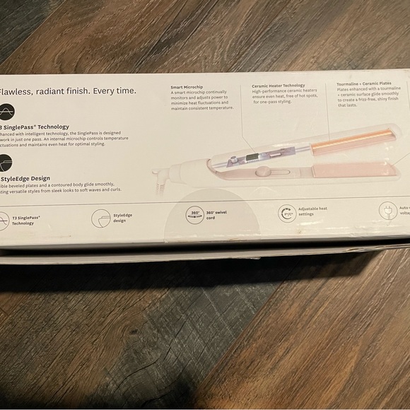 T3 SinglePass 1” Ceramic Straightening Styling Flat Iron Wht Gold Model 73509 - Picture 2 of 8